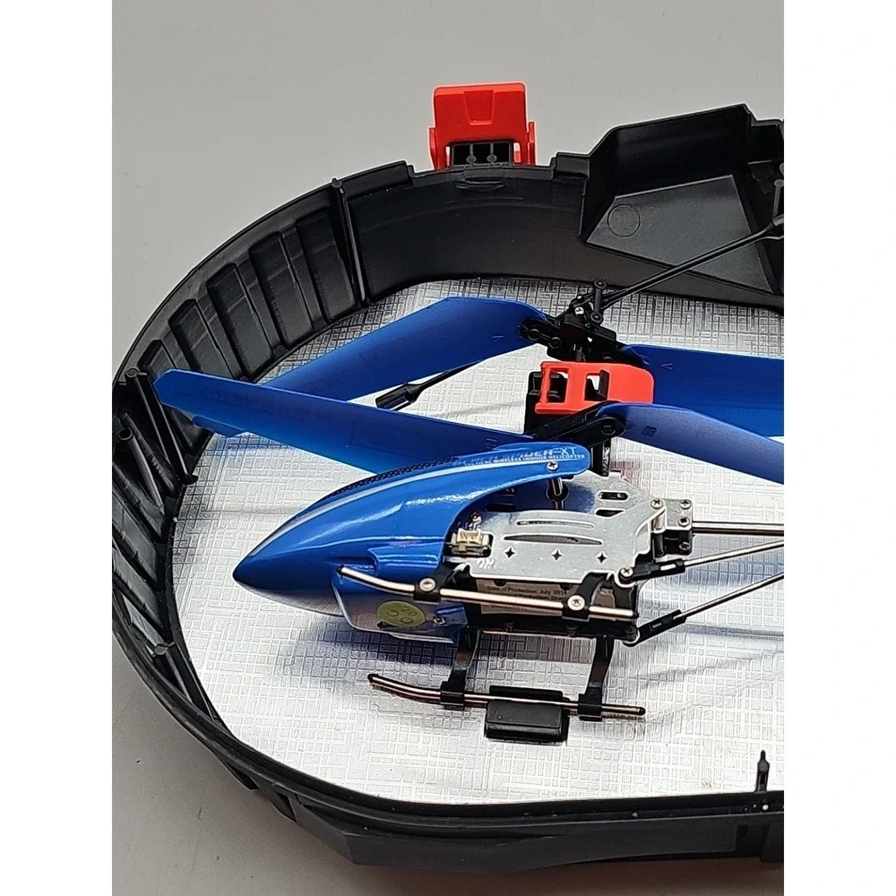Black Spider -XT‎ Tactical Wireless Helicopter With Case EUC